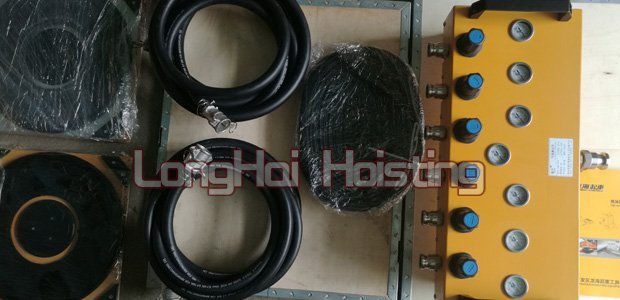 24T氣(qi)墊(dian)搬(ban)運車(che)案例(li)：風電整機(ji)搬(ban)運(yun)